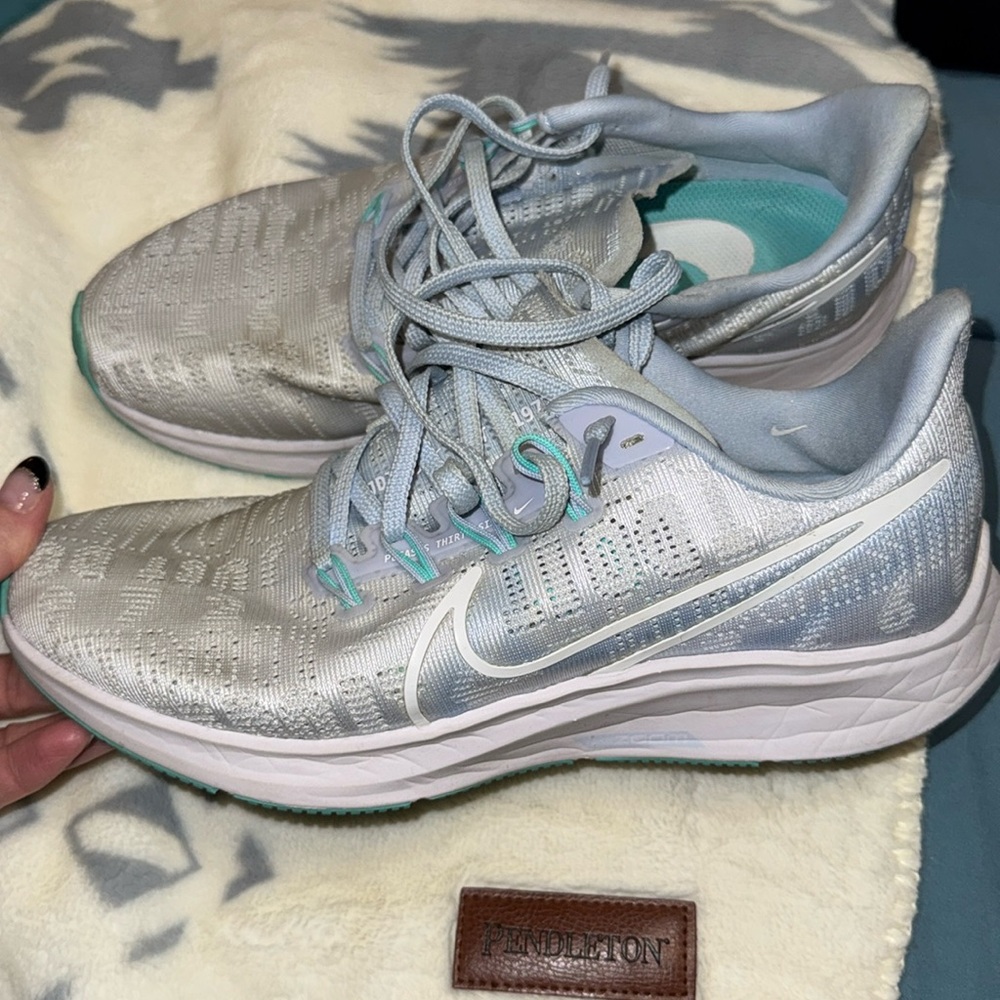EUC Nike Pegasus 36 Size 6.5